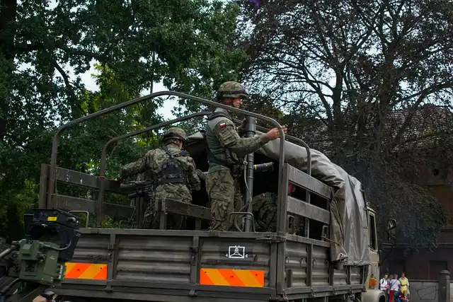 Nowy Targ pod okiem WOT. Żołnierze i sprzęt na ulicach miasta