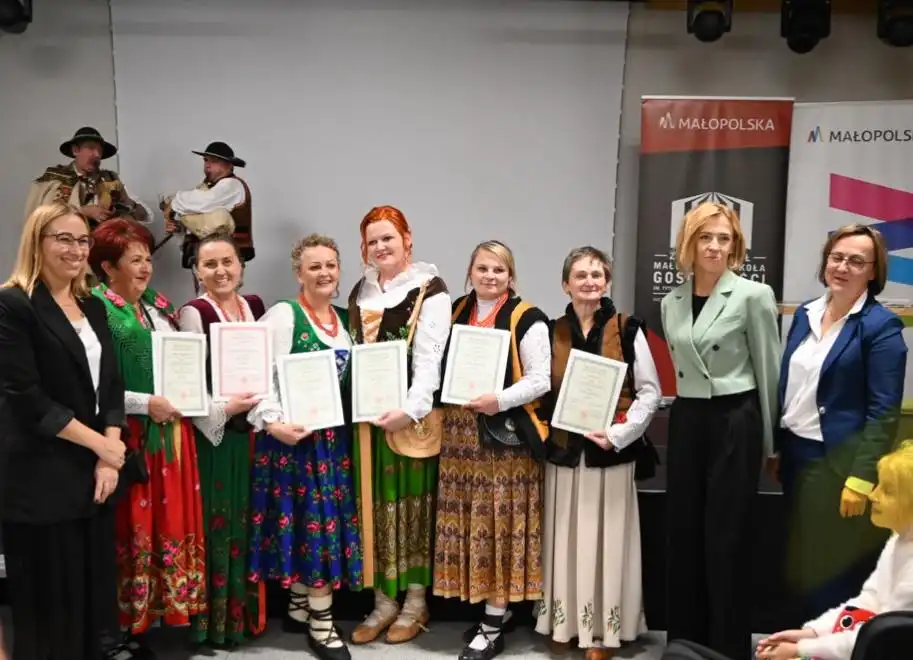 Pierwsza kobieta-baca w Ochotnicy Górnej. Historyczny moment dla góralskiej tradycji