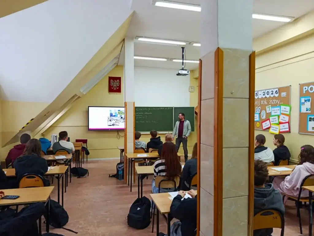 Eksperci i studenci ANS prezentują kulisy studiowania w terenie