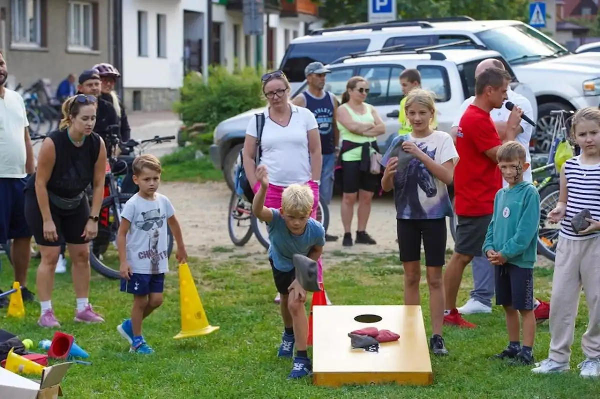Pokazy mistrzów, atrakcje dla rodzin i sportowe inspiracje – festyn w Krościenku