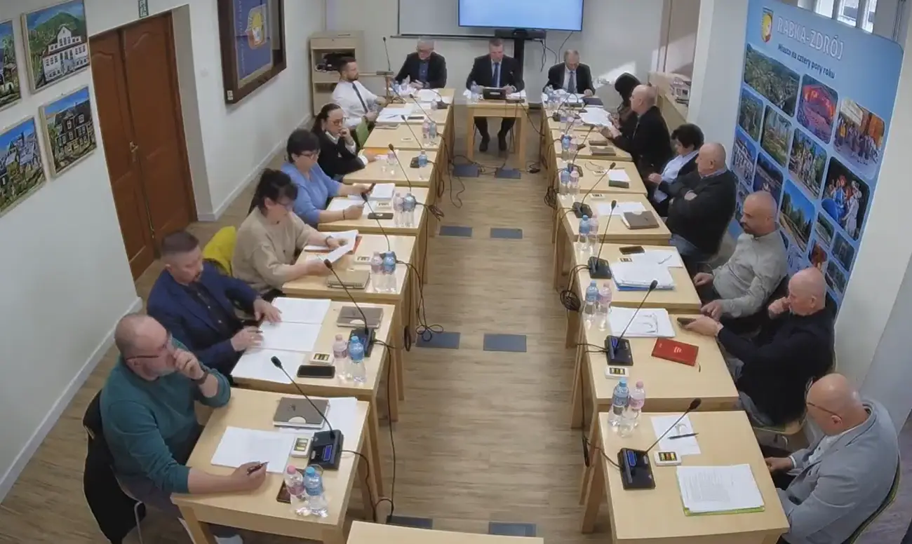 Rabka-Zdrój: Burmistrz odpowiada na zarzuty radnego. Padły pytania o nadzór i jawność