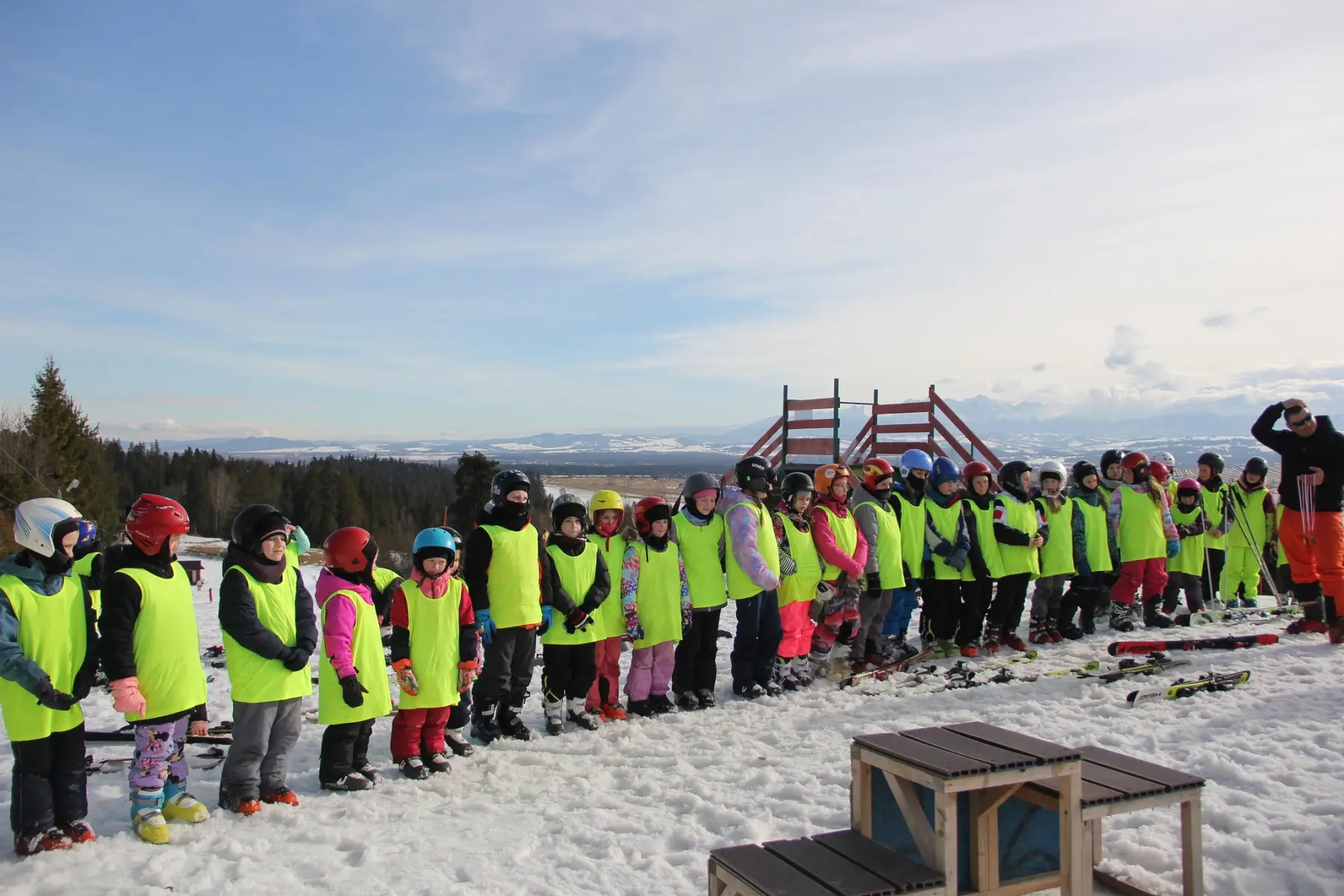 „Jeździmy z głową” wraca z większym rozmachem, gmina Nowy Targ inwestuje w zimową aktywność dla dzieci