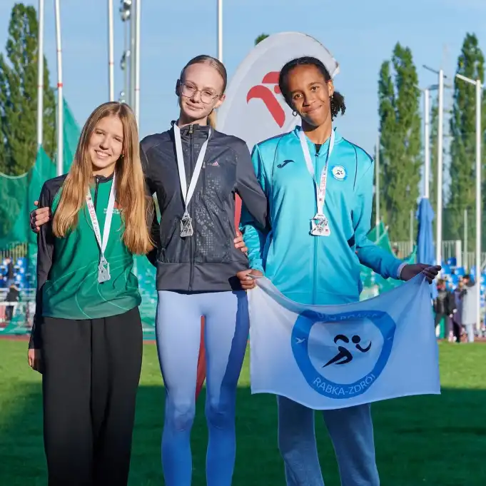 Z Krakowa do Rabki po złoto, młoda lekkoatletka z Maniowych nie zwalnia tempa