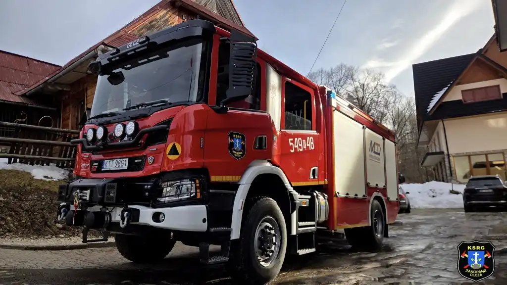 Historyczny zakup w OSP Zakopane-Olcza. Ciężki samochód do akcji w trudnym terenie