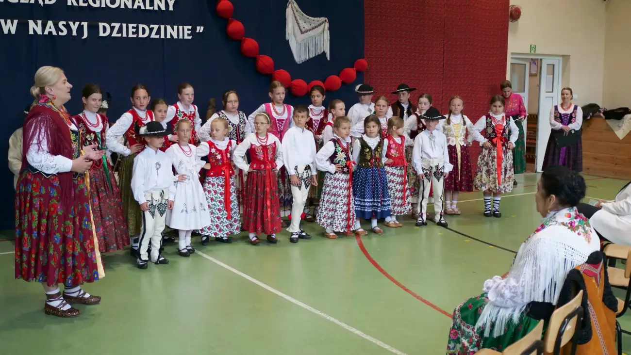 „W nasej dziedzinie”. Uczniowie z Zakopanego przypomnieli piękno góralskiej tradycji
