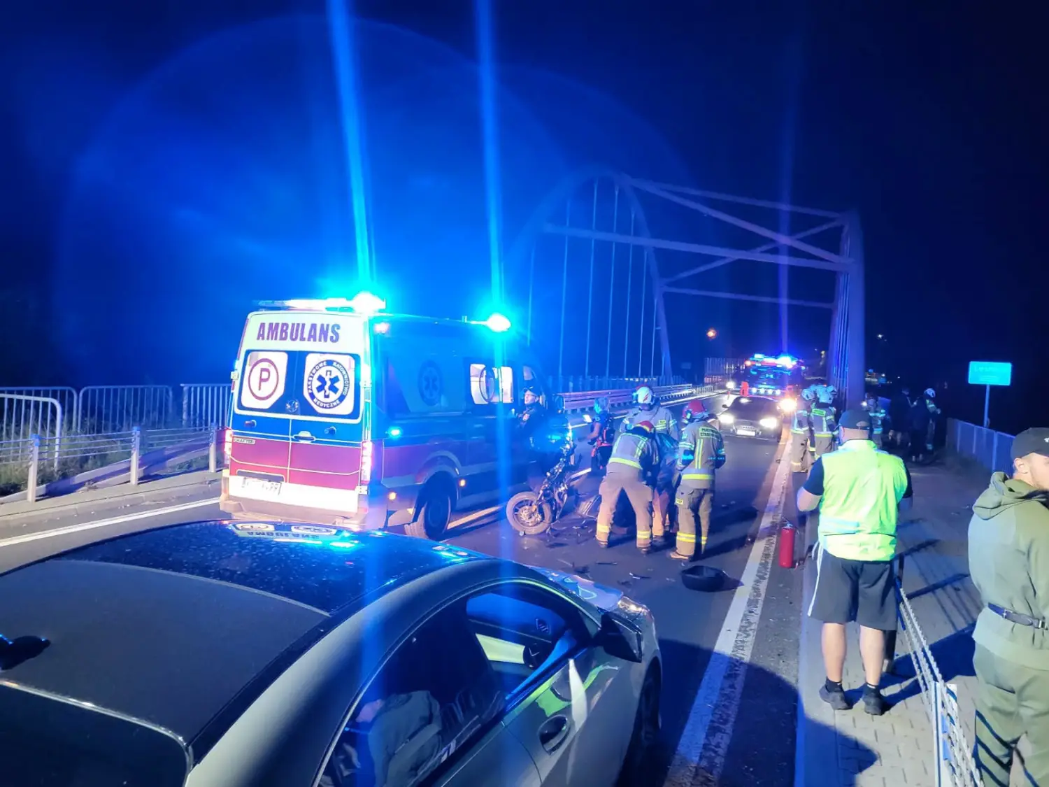 Strażacy jechali do Gronia, wypadek był w Gronkowie. Trudna nocna akcja