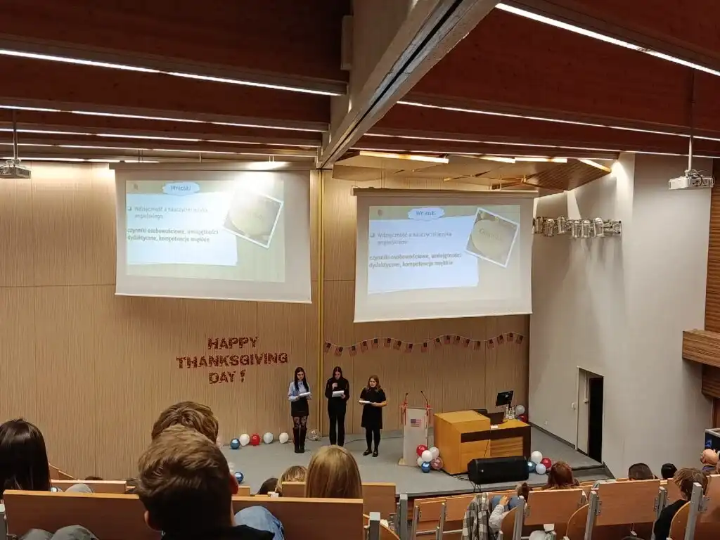 Studenci ANS w Nowym Targu świętowali Dzień Dziękczynienia z uczniami szkół średnich