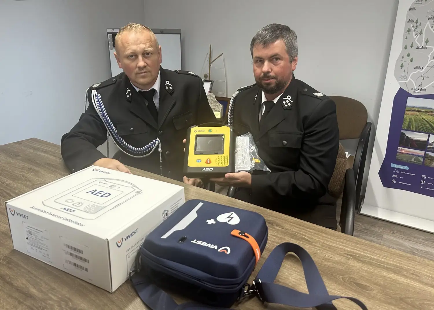 Defibrylator AED dla strażaków z Cichego. Zakup sfinansowała gmina