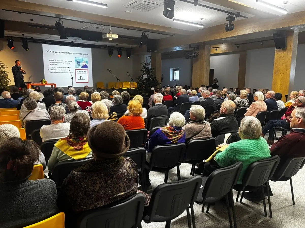 Dzień Seniora w Ludźmierzu. Policjanci rozmawiali o bezpieczeństwie