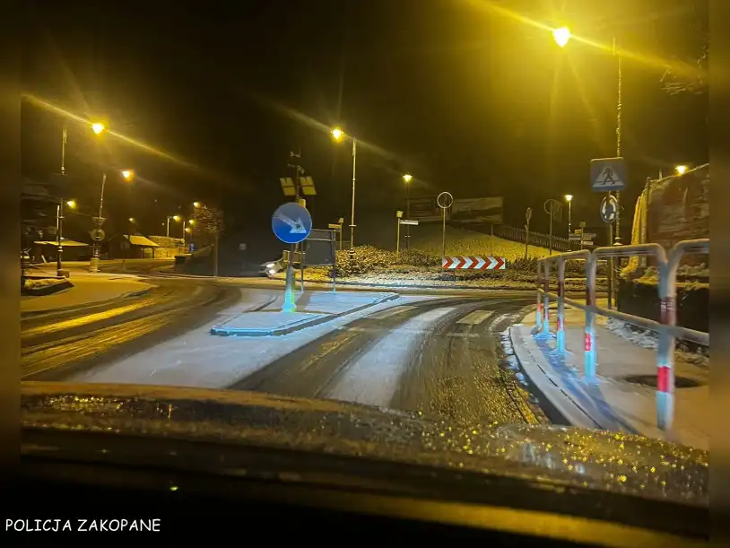 Kierowco, w góry tylko na zimówkach. Apelują tatrzańscy policjanci