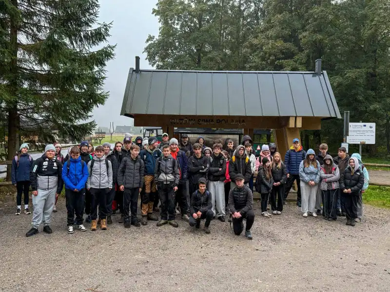 Ósmoklasiści odkrywają Tatry. Rajd, konkurs i górska przygoda