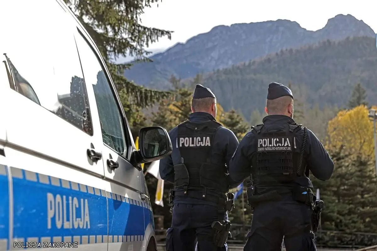 Interwencja w Białym Dunajcu przyniosła niespodziewany finał. 41-latek był poszukiwany przez sąd