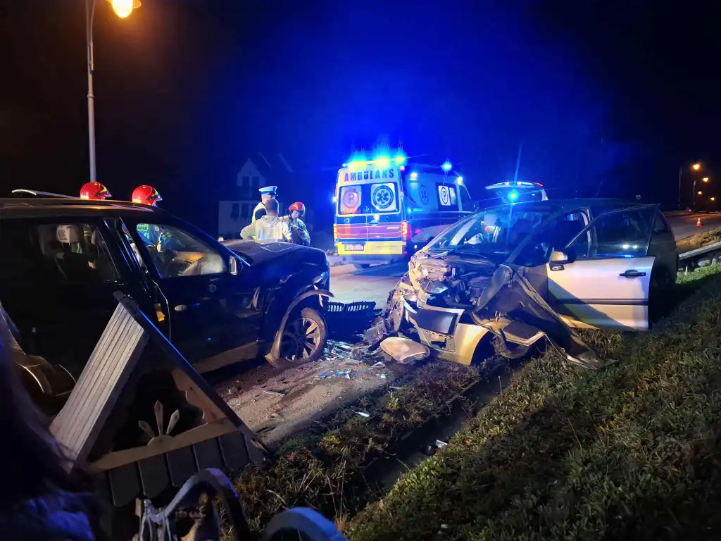 Czołówka w Leśnicy. 5 osób rannych, w tym dzieci