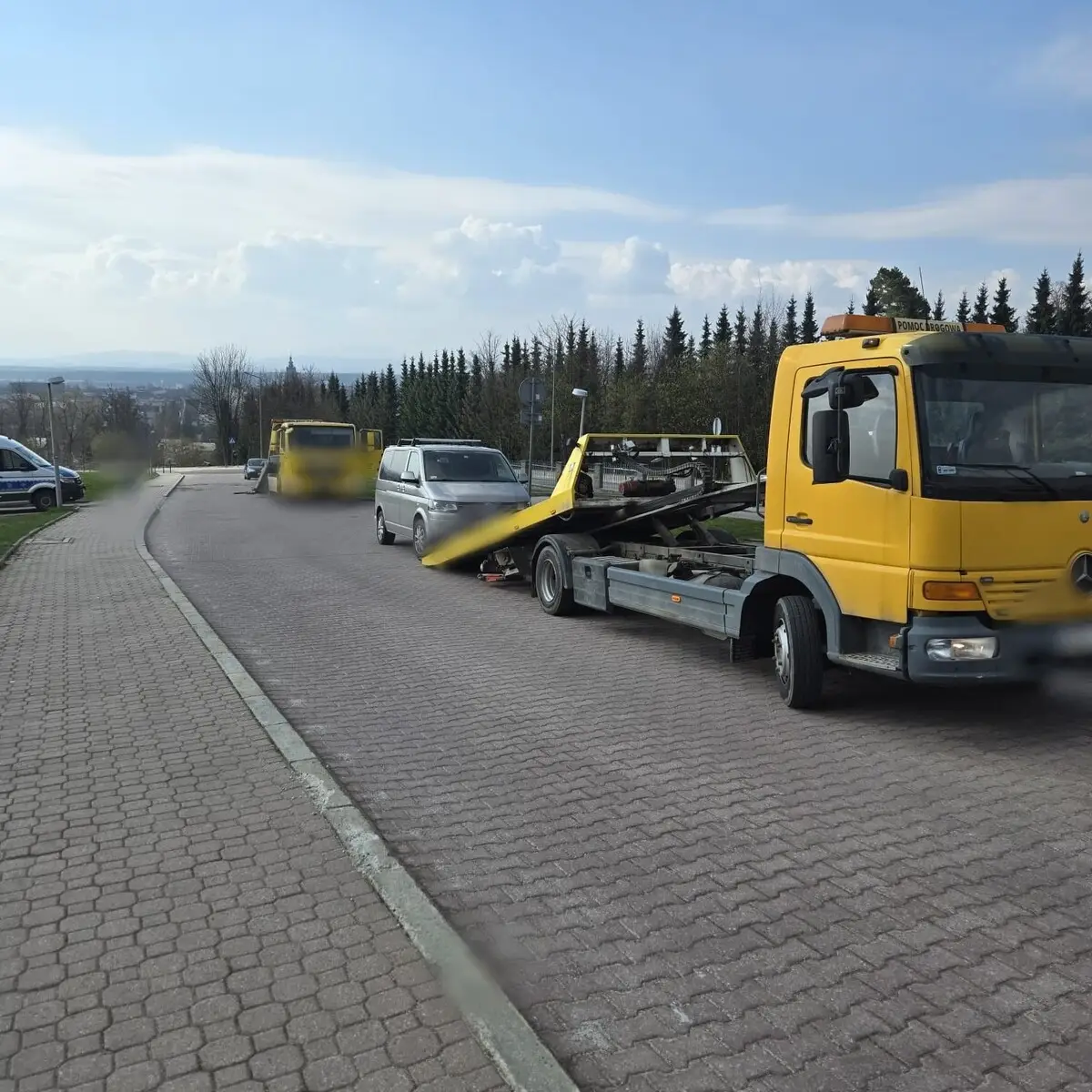 Kierowcy pod lupą drogówki. Mandaty, holowania i zatrzymane dowody