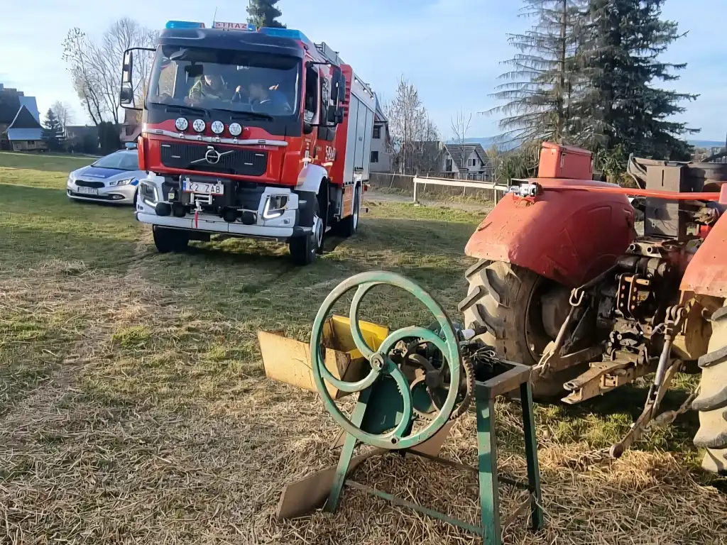 Ząb: mężczyzna poważnie ranny przy pracy z maszyną