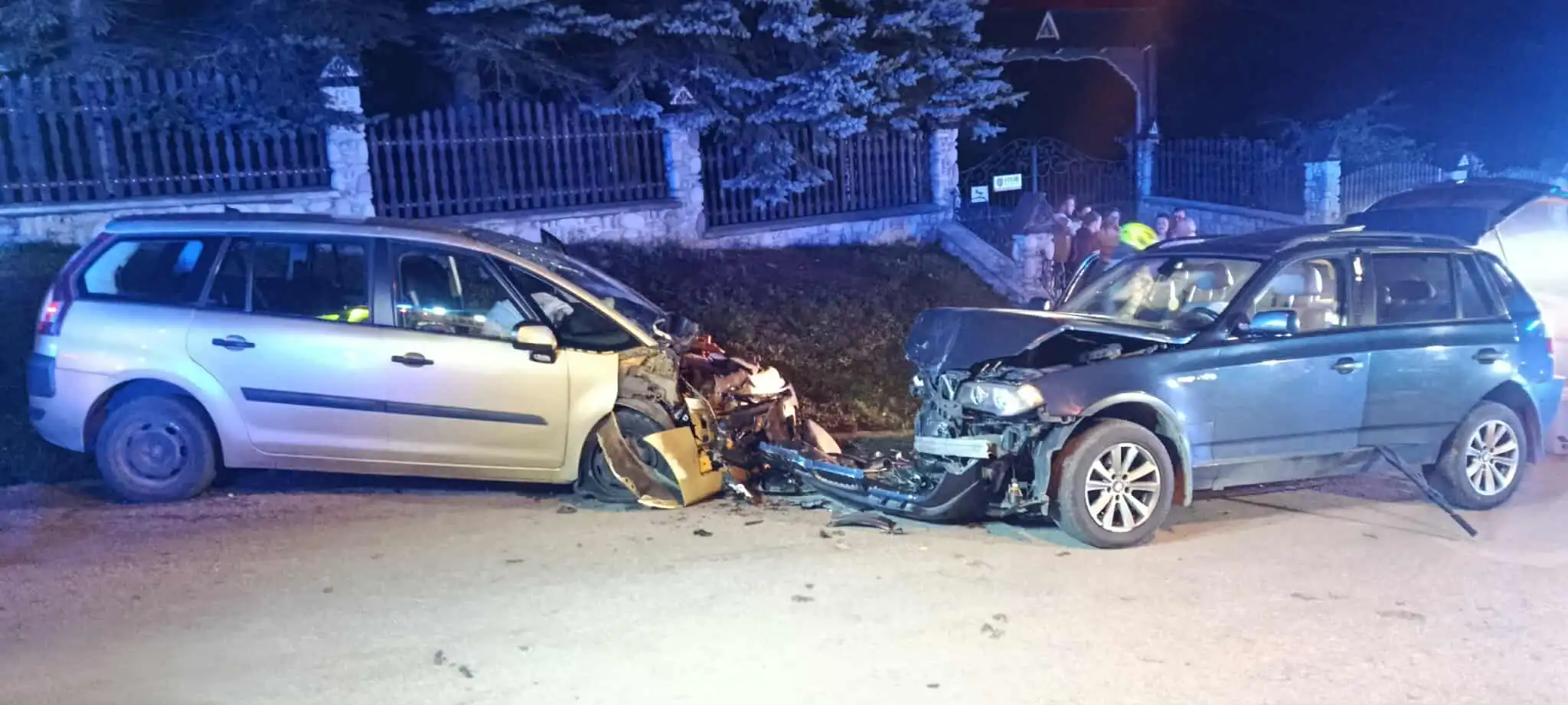 Czołówka w Leśnicy. 5 osób rannych, w tym dzieci