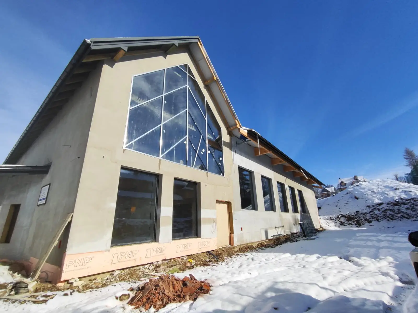 W Dzianiszu powstaje kompleks sportowo-rekreacyjny dla uczniów