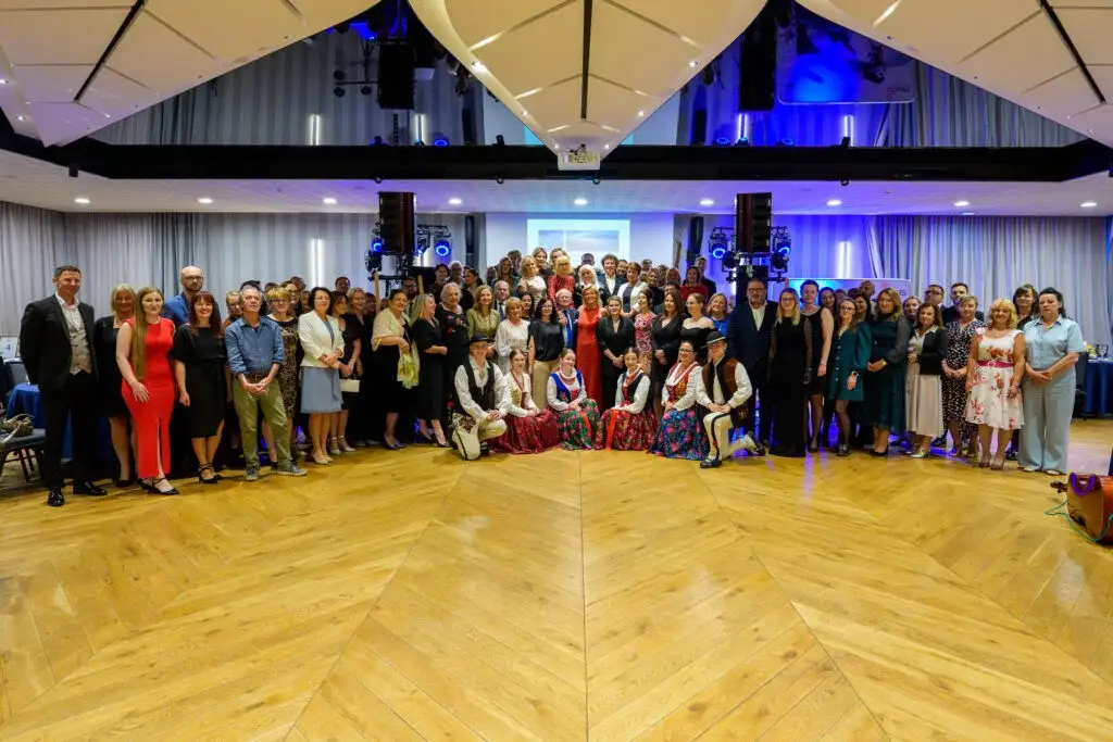 Świętowali jubileusz i pomagali potrzebującej. Wyjątkowy wieczór nowotarskiej Akademii Nauk Stosowanych