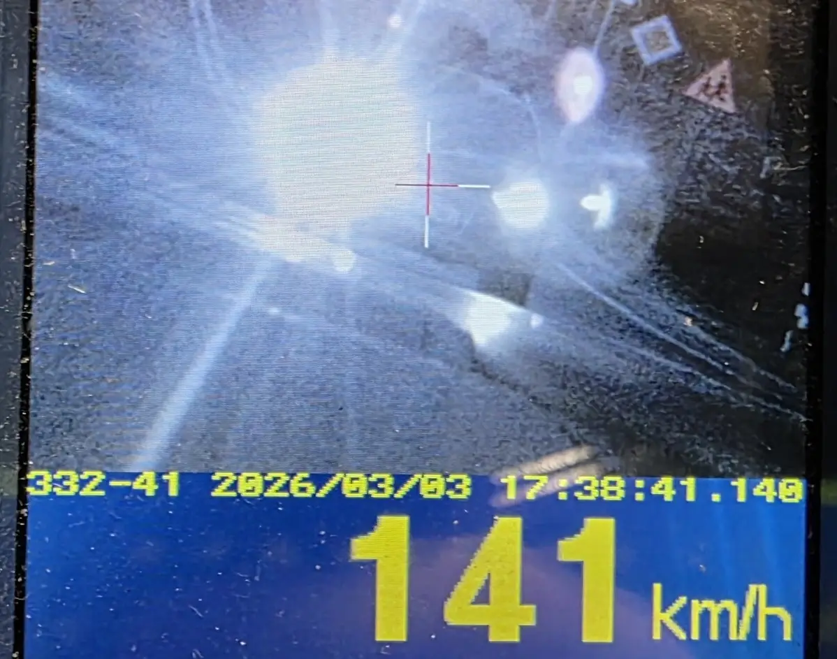 Szaleńcza jazda w Jabłonce. Jechał 141 km na godzinę, gdzie obowiązuje pięćdziesiąt