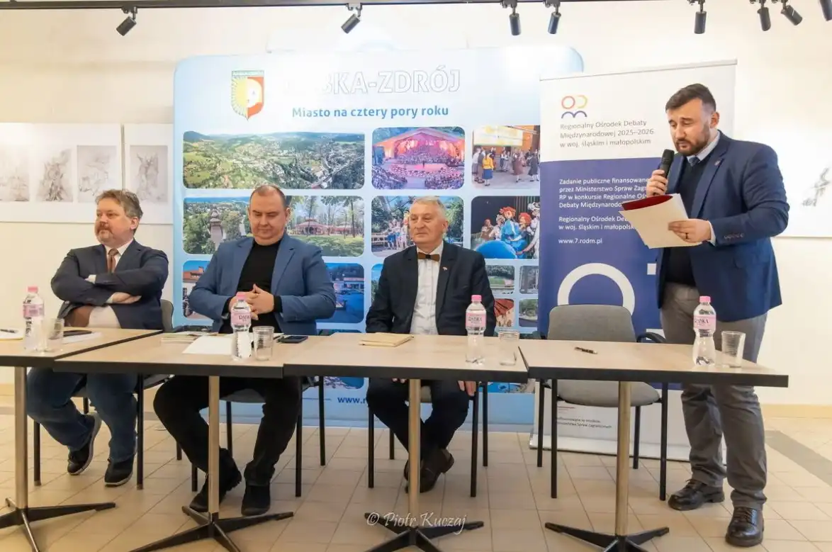 Relacje polsko-słowackie w praktyce. Eksperci i mieszkańcy spotkali się w Willi „Pod Aniołem”