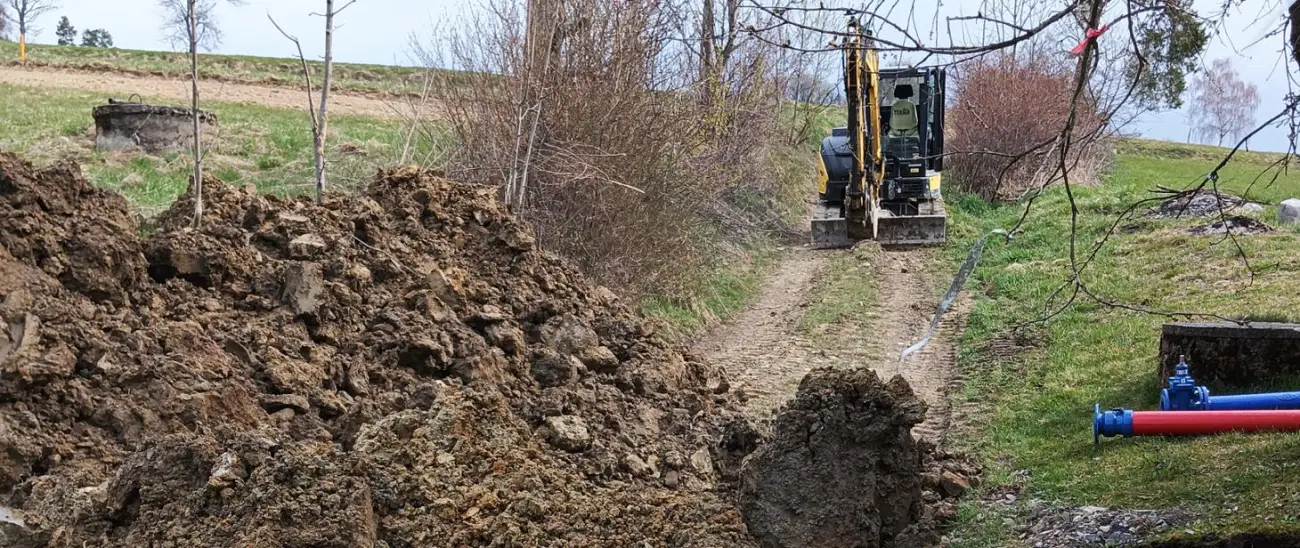 W Skawie powstaje nowy wodociąg. Trwają prace w terenie