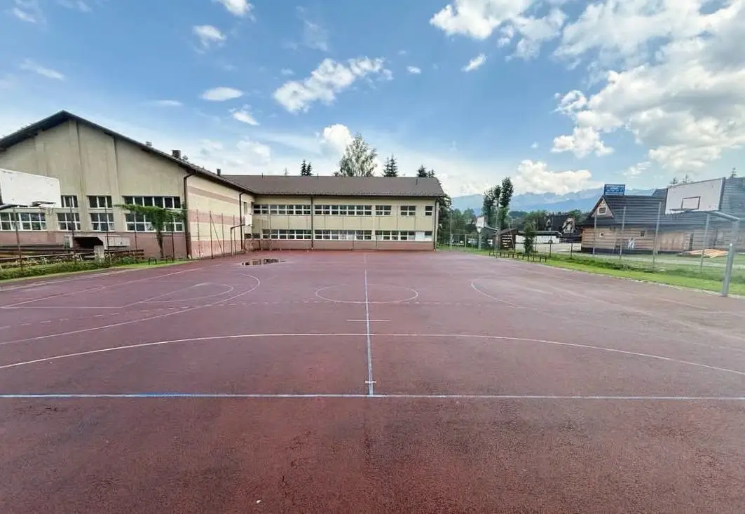 Zakopiańska „Dziewiątka” po wakacjach nie będzie taka sama. Nowe siedziska, oświetlenie i remonty, a to jeszcze nie koniec zmian