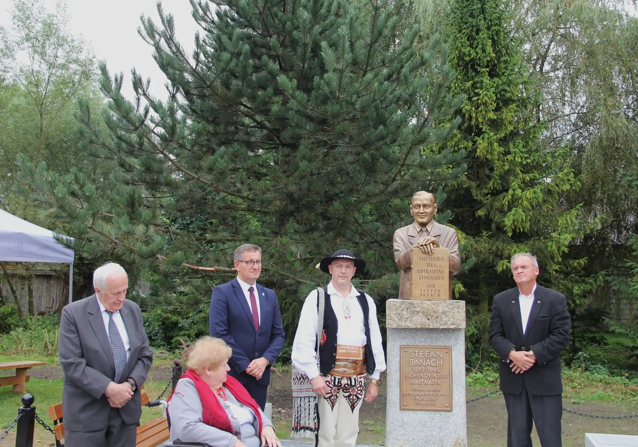 W Ostrowsku odsłonięto pomnik słynnego matematyka