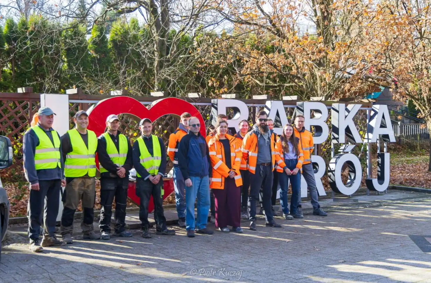 Rabka sadzi przyszłość. Ozdobne śliwy przy amfiteatrze i setki nowych drzew w mieście
