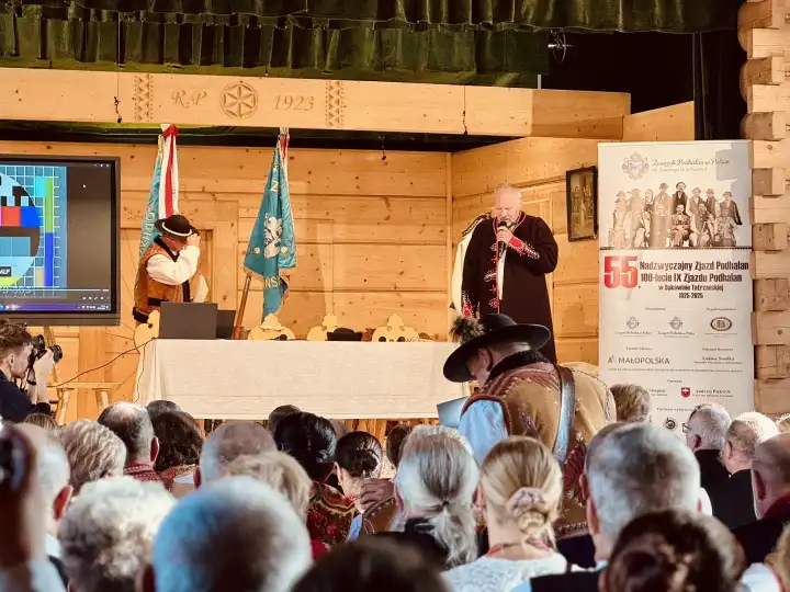 Podhalanie świętują 100-lecie zjazdu w Bukowinie. Tradycja, jedność i duma gór