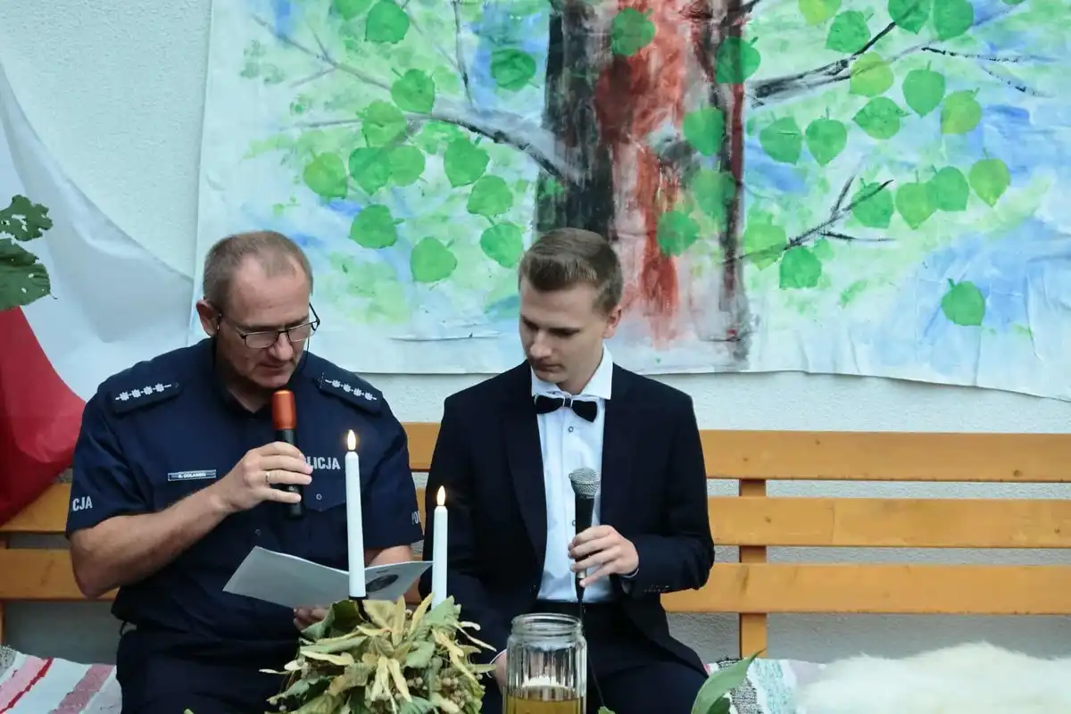 Policjant z Krościenka nad Dunajcem pokazał, że służba mundurowa może aktywnie uczestniczyć w życiu kulturalnym społeczności lokalnej