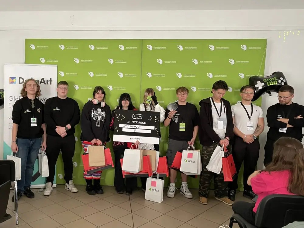 Podium dla uczniów z Nowego Targu w ogólnopolskim konkursie. Orkan znów w czołówce młodych programistów