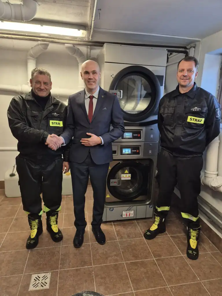 Sprzęt pralniczo-suszący dla strażaków ze Spytkowic. Gmina inwestuje w OSP