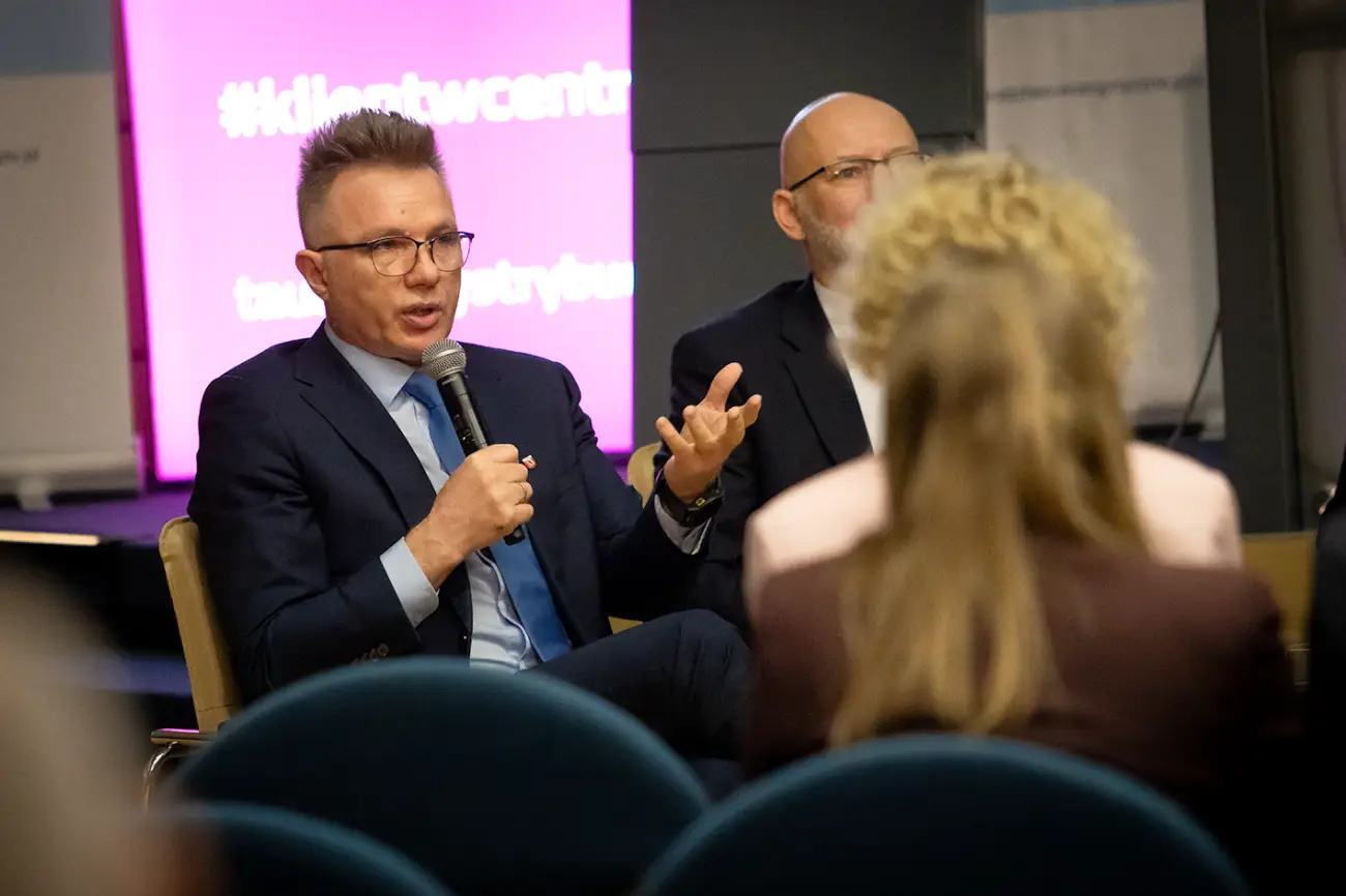 Wójt Ochotnicy Dolnej na ogólnopolskiej konferencji w Krakowie