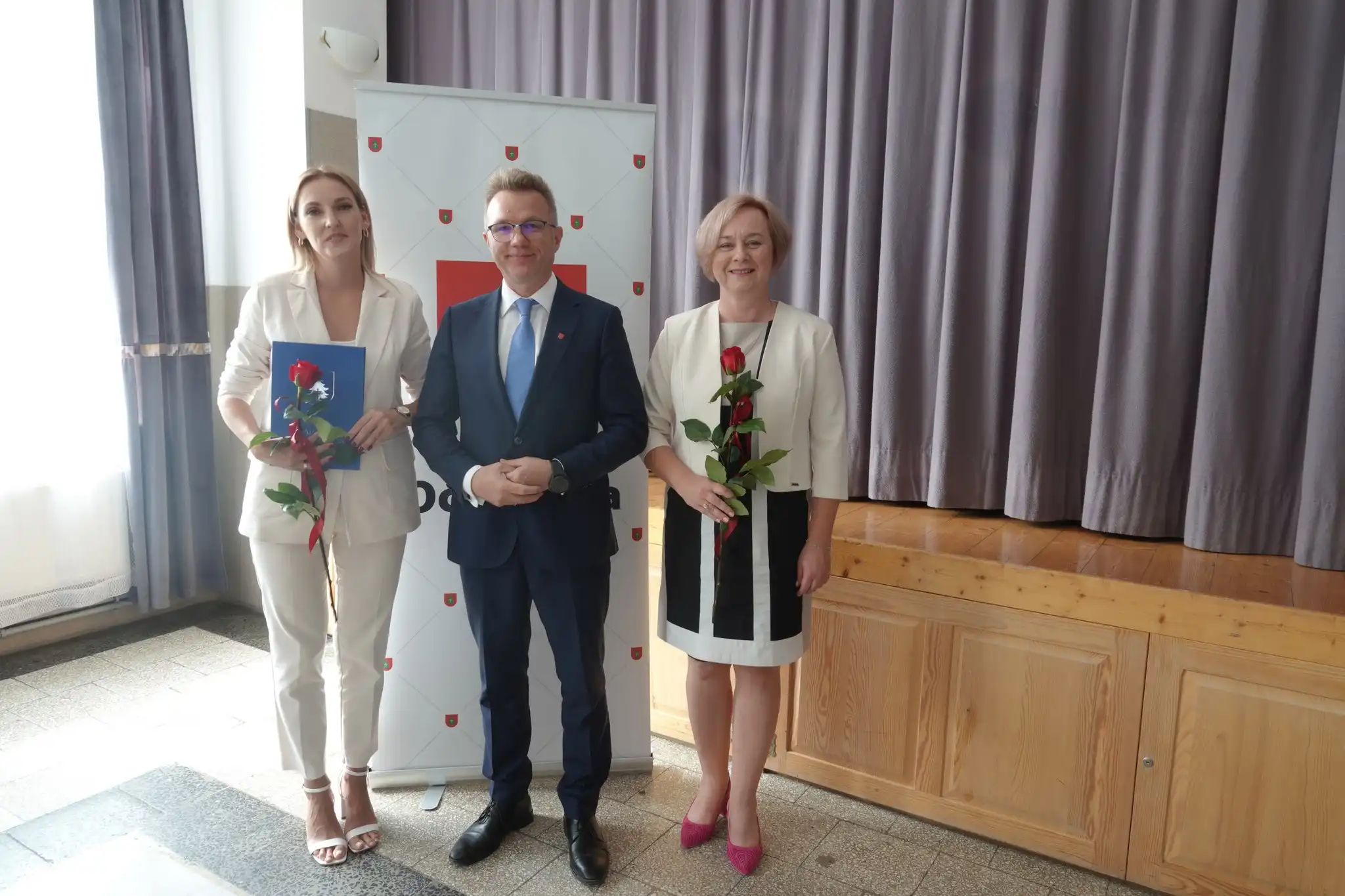 Pięciu nauczycieli z Gminy Ochotnica Dolna otrzymało awans zawodowy