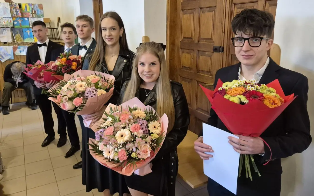 Ostatni dzwonek w Zakopanem. Maturzyści zakończyli rok szkolny