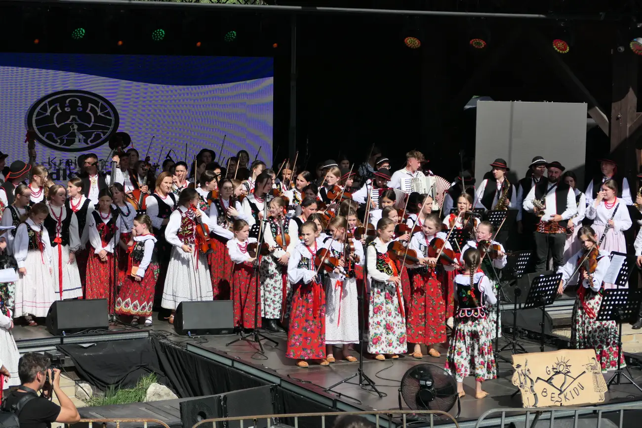 Muzyka i regionalna tradycja opanowały Krościenko nad Dunajcem. Finał festiwalu zwieńczył koncert Justyny Steczkowskiej