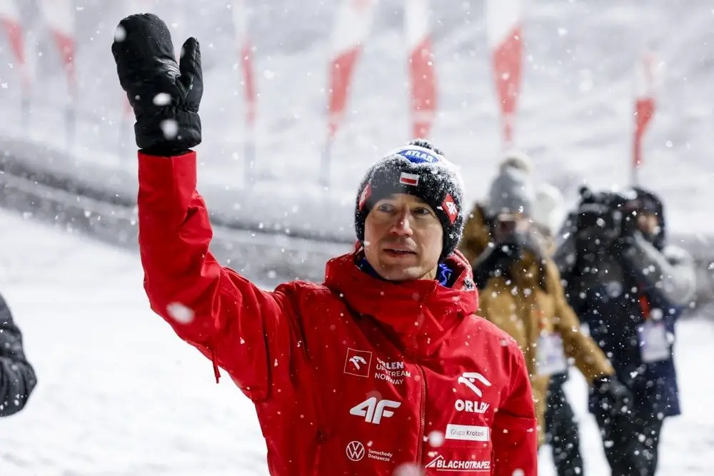 Wielka Krokiew w blasku wzruszeń. Kamil Stoch pożegnał się z kibicami