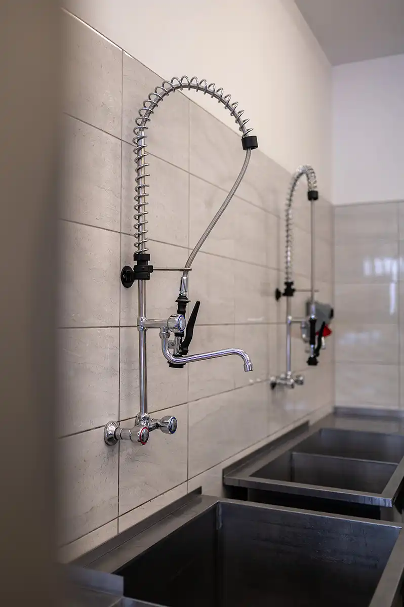 Nowe stołówki w szkołach w Spytkowicach i Bachowicach. Uczniowie zyskają komfort i smaczniejsze posiłki