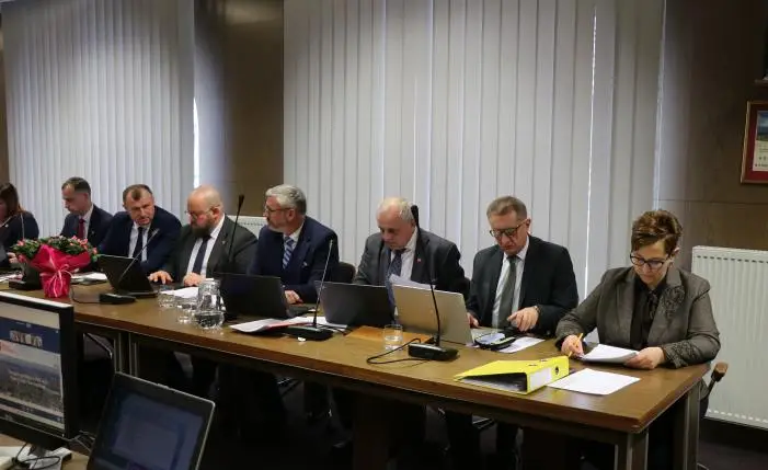 Estakady, węzły i ochrona środowiska. Rada Powiatu popiera budowę południowej obwodnicy Nowego Targu