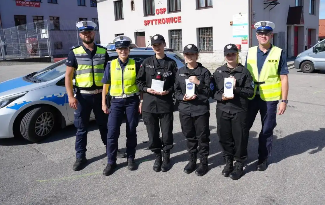 Młodzi policjanci w akcji. Nauka bezpieczeństwa na drogach Nowego Targu