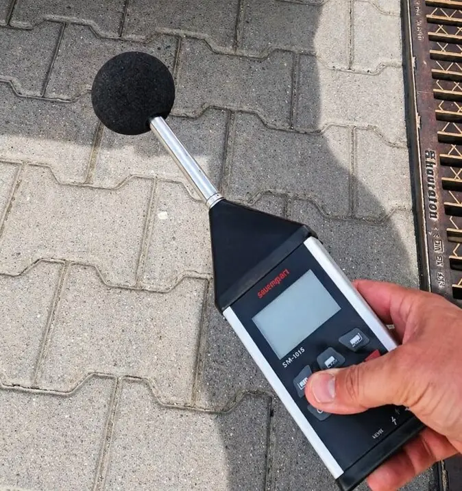 Głośne auta na celowniku. Policja zatrzymuje dowody rejestracyjne