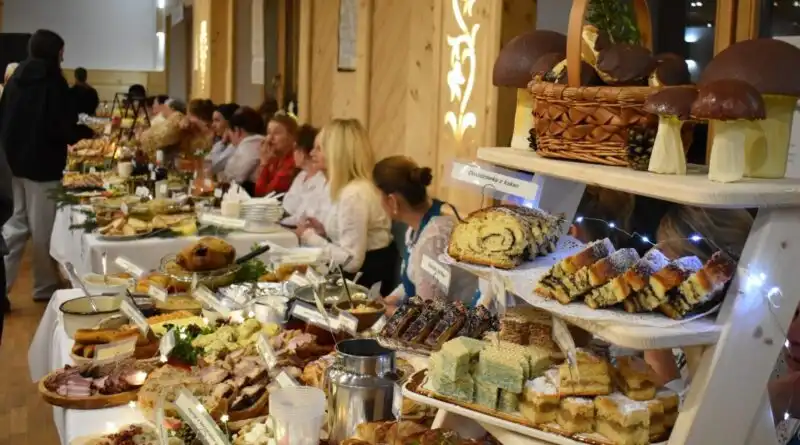 Tradycja na talerzu i scenie. Kulinarne święto w Zaskalu