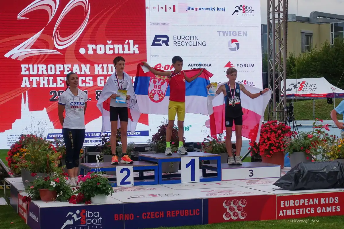 Cztery medale i deszcz rekordów życiowych. UKS Romer Rabka-Zdrój błyszczy w Brnie