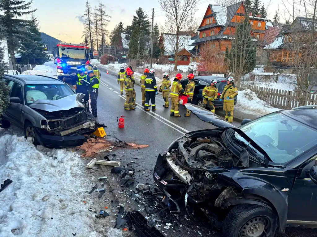 Groźna czołówka w Zakopanem. Jedna osoba ranna