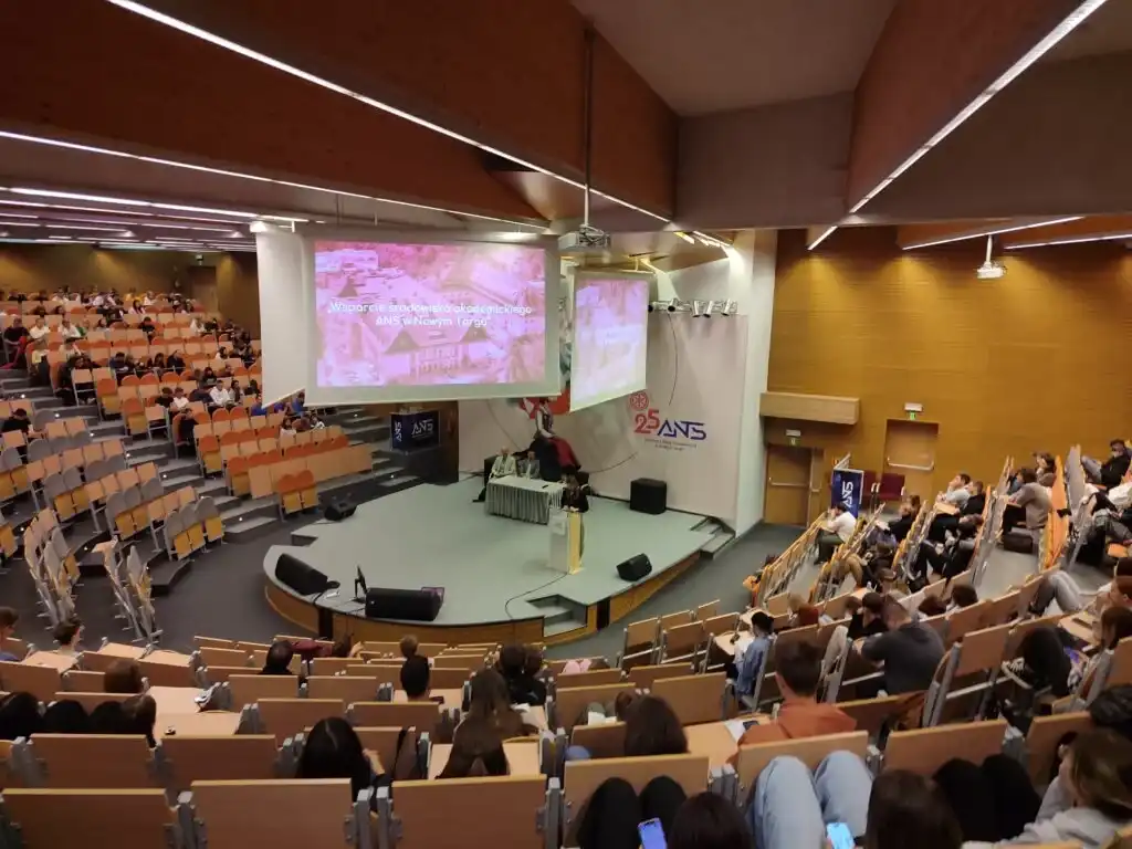 Tydzień integracji w ANS. Pierwszoklasiści wchodzą w życie akademickie