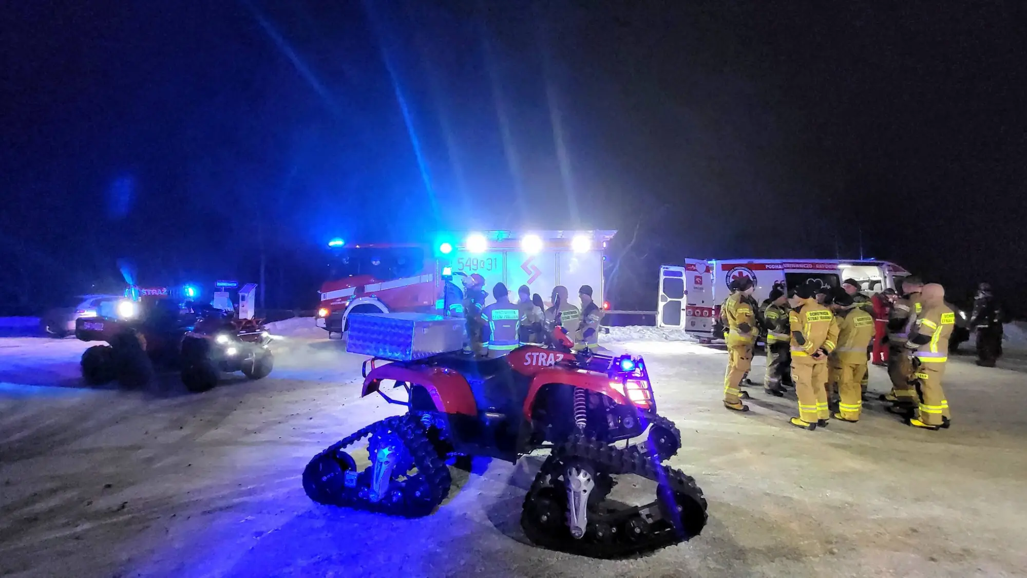 Strażacy, quady i drony. Nocna akcja ratunkowa w rejonie Kościeliska i Zakopanego