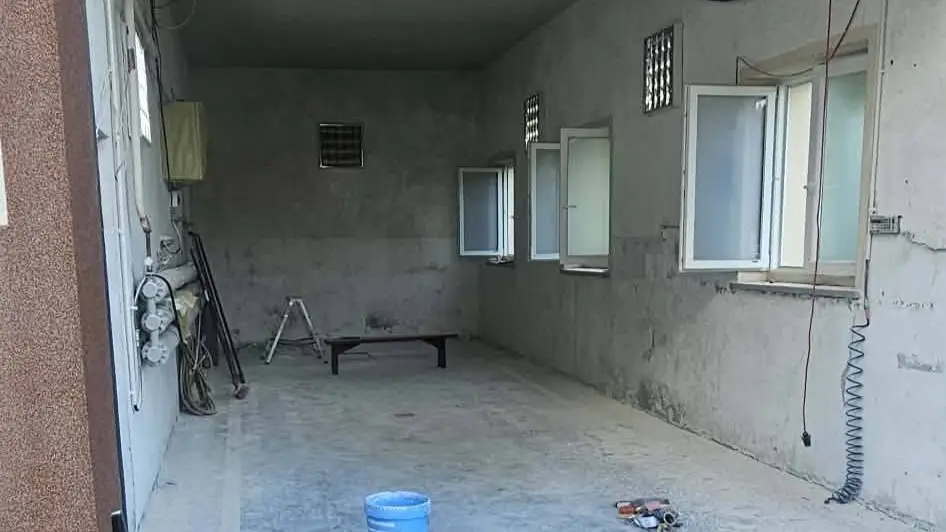 Ponad 100 tys. zł na modernizację remizy OSP w Tylce. Ruszył remont garażu, sanitariatów i instalacji