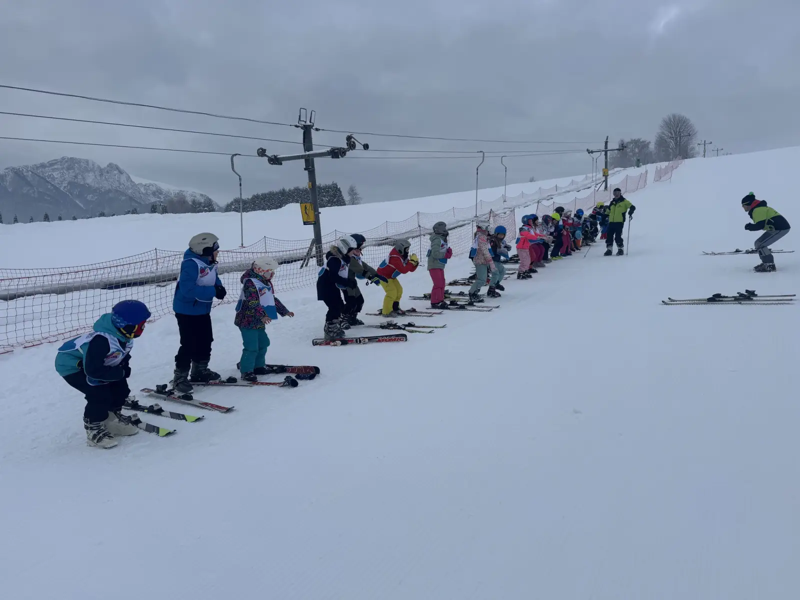 Pierwsze kroki na stoku. W Zakopanem ruszyła kolejna edycja programu „Jeżdżę z głową”