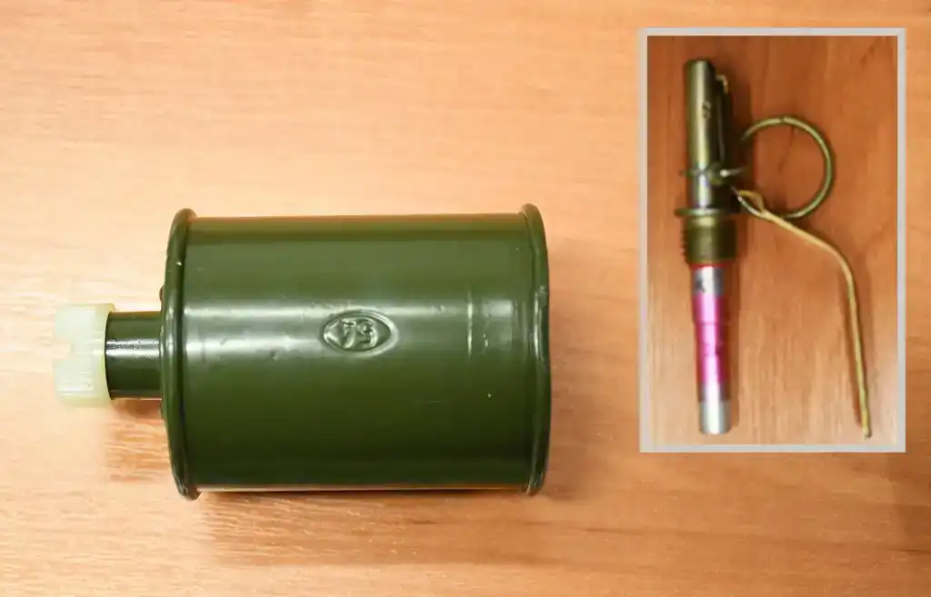 Znalazła granat w garażu i zaniosła go na komisariat