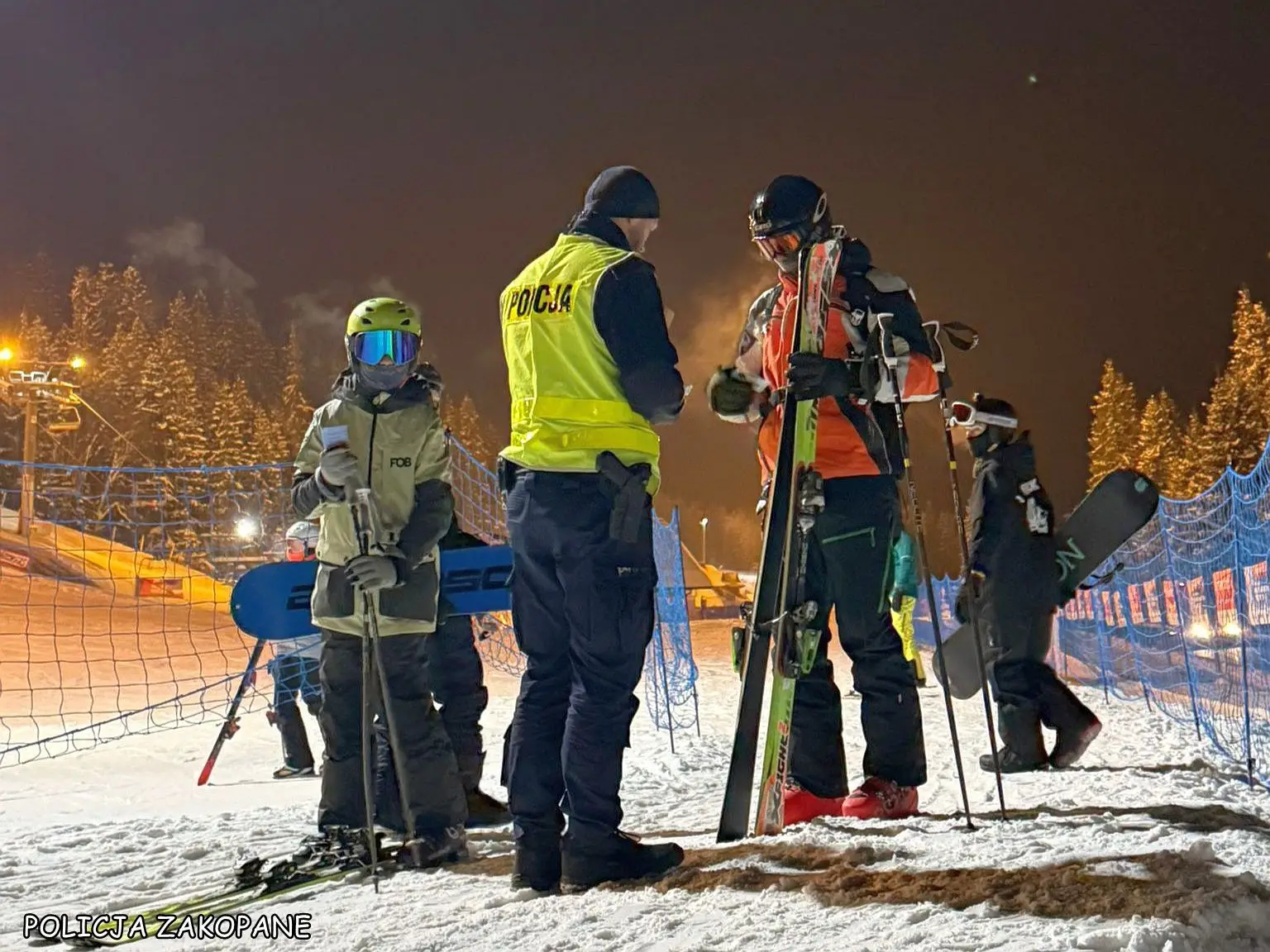 Policja na stoku w Jurgowie. Bezpieczeństwo zimą priorytetem